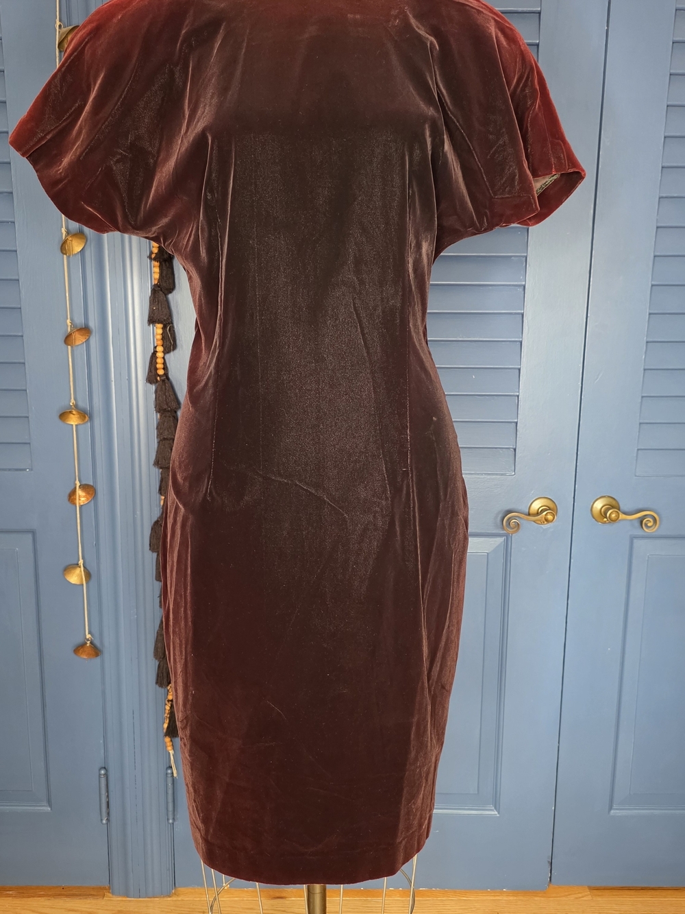 Women's Velvet Shift Dress in Deep Burgundy